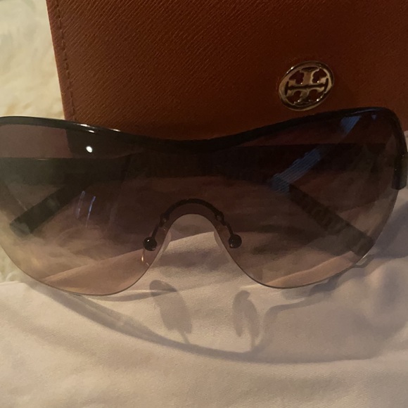 Authentic Tory Burch Sunglasses main image 5